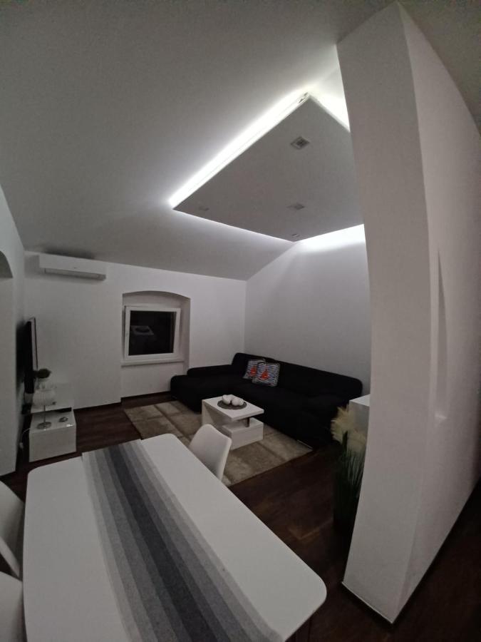 Appartement Niko 1 à Mali Lošinj Extérieur photo